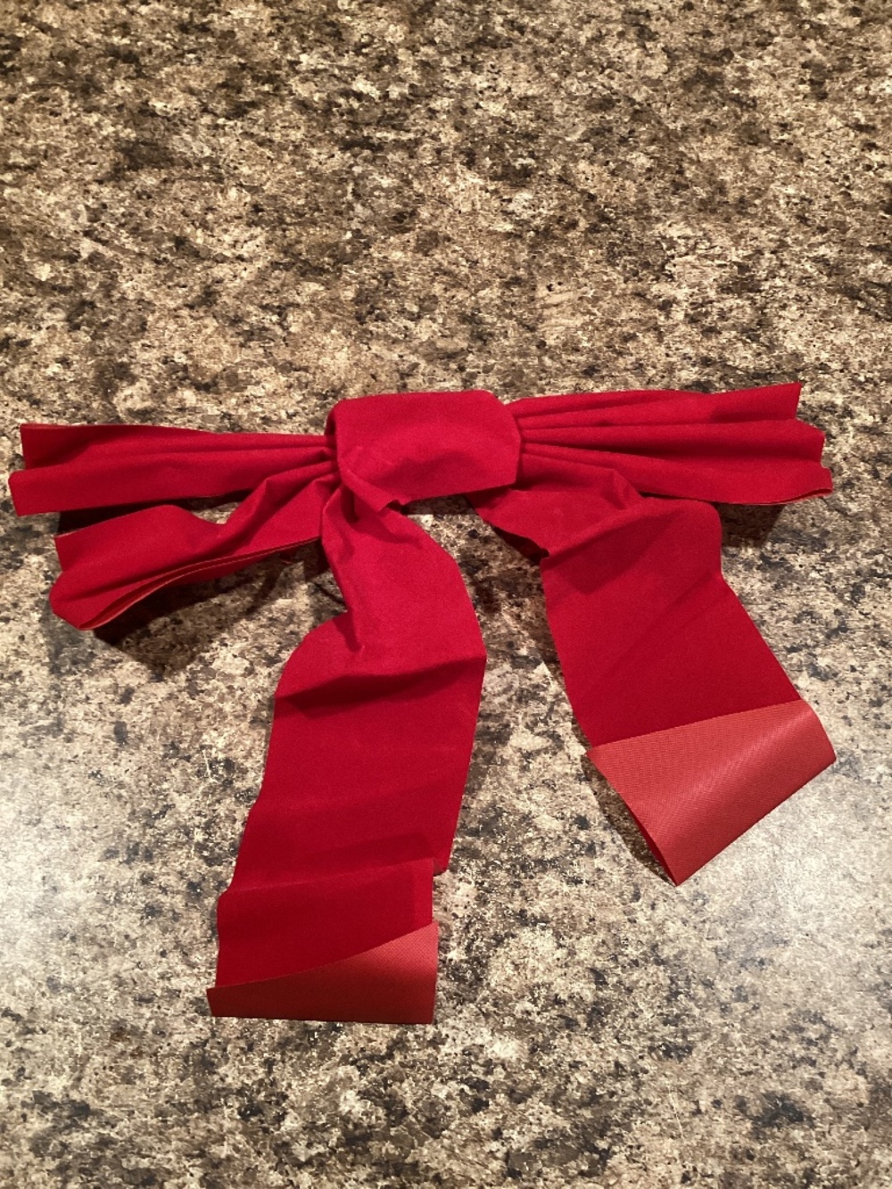 24 Christmas Bows Red with twist ties